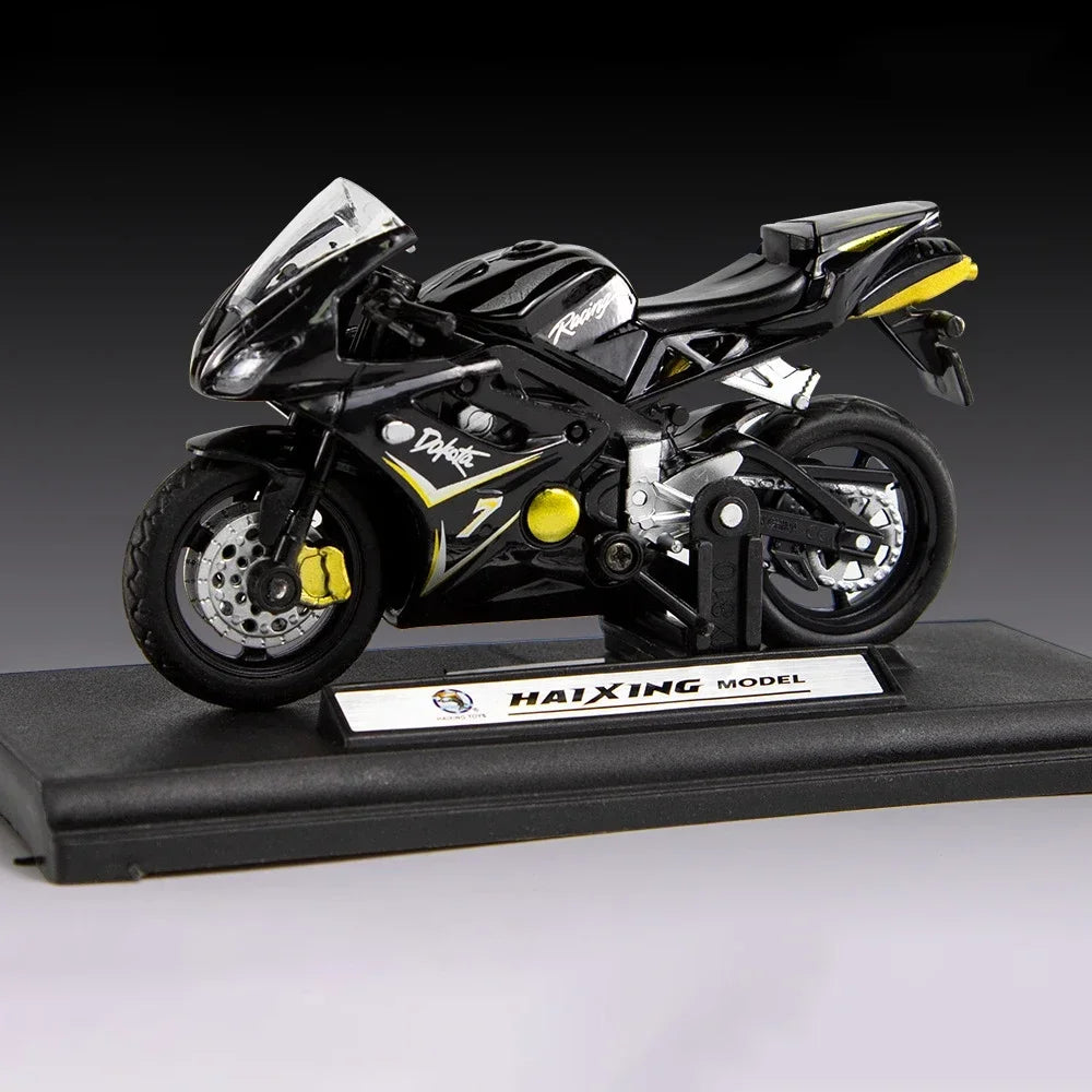 1:18 Scale Triumph 675 Alloy Scooter Sport Bike Figurines Diecasts Kids Toys Motorcycle Vehicles Racing Model Replicas Boys Gift